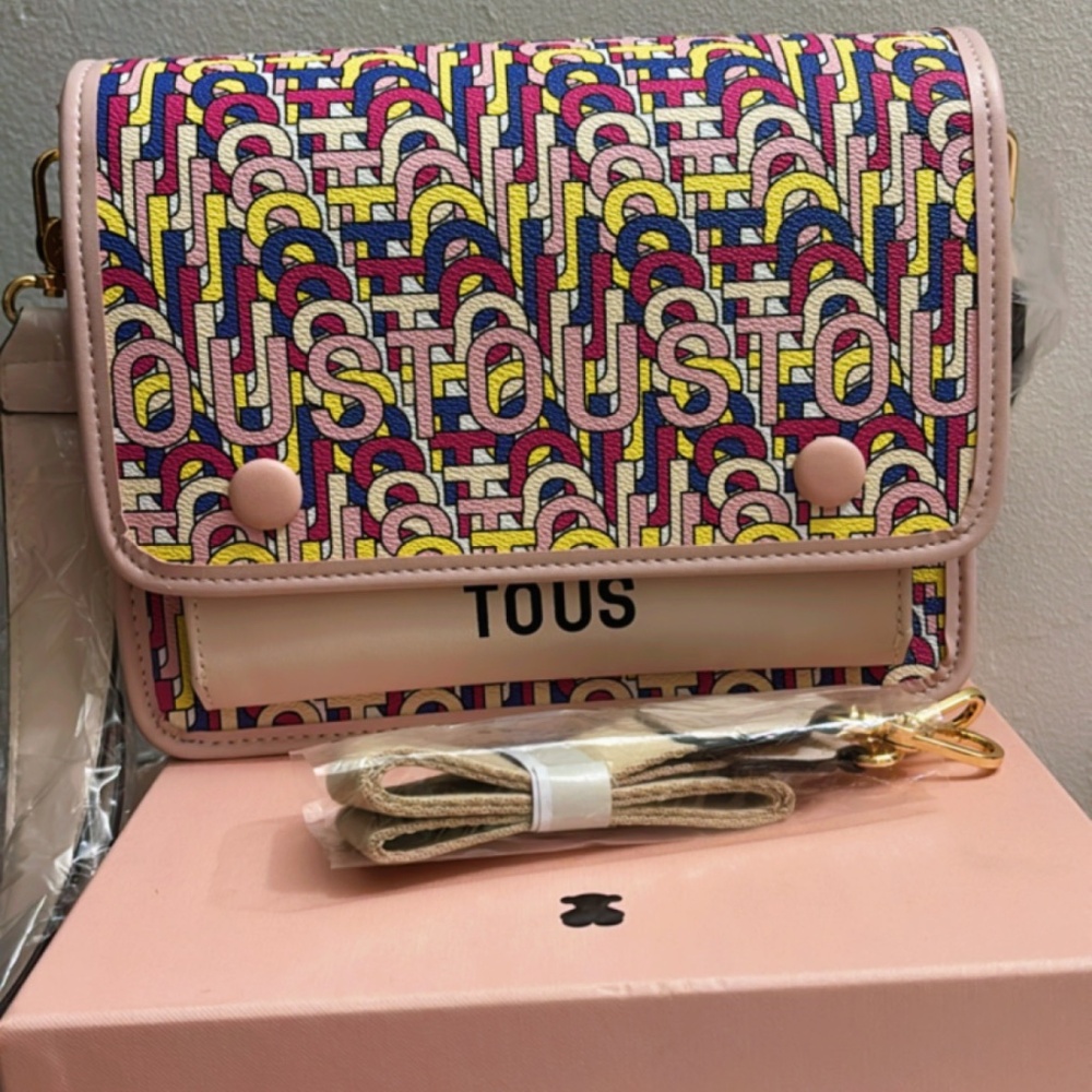 Tous medium pink crossbody bag new never used